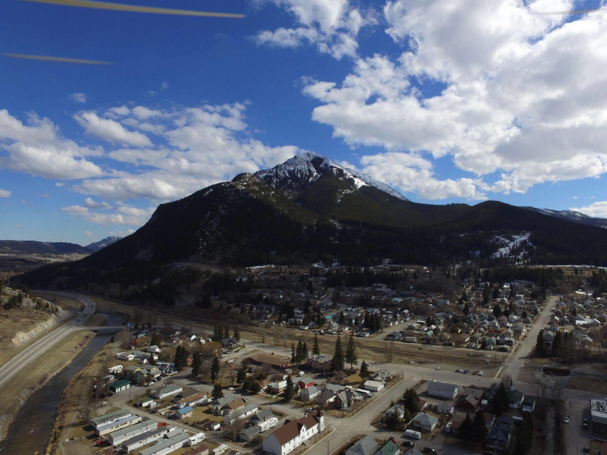 The Cosmopolitan Hotel Blairmore Exterior foto